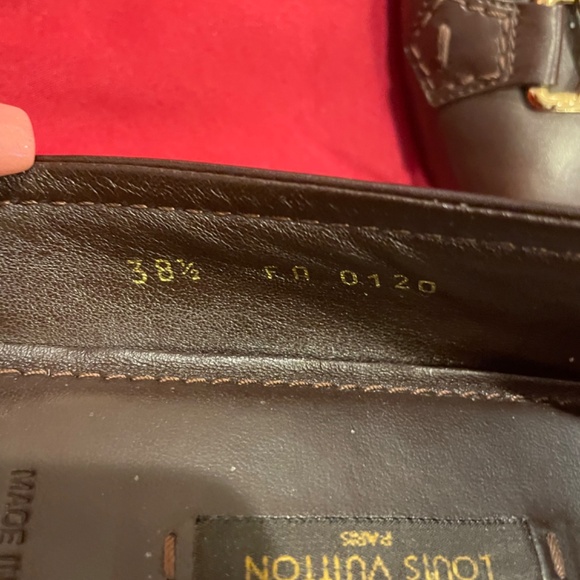 LOUIS VUITTON BROWN FLATS - Picture 4 of 9